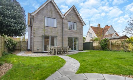 4 Bed in Walberswick