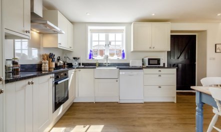 2 Bed in Sudbourne 5