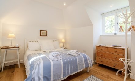 2 Bed in Sudbourne 6