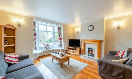 3 Bed in Seaton