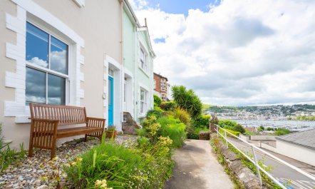 2 Bed in Kingswear 1