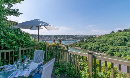 2 Bed in Kingswear