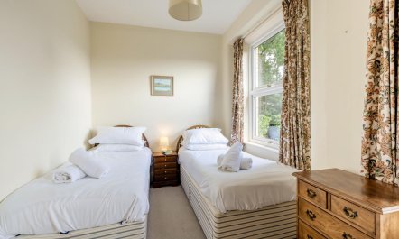7 Bed in Colyton 9