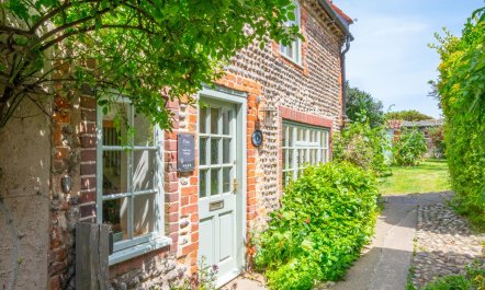 2 Bed in Blakeney 4