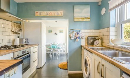 2 Bed in Weymouth 2