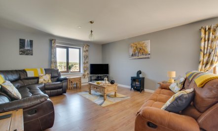 3 Bed in Coelbren 3