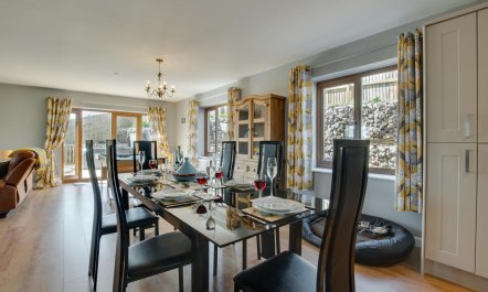 3 Bed in Coelbren 5