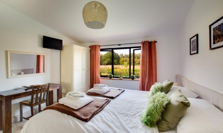 5 Bed in Briston 7
