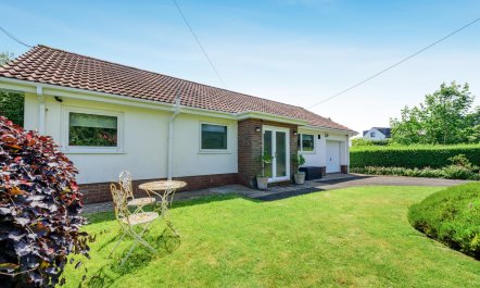 2 Bed in Port Eynon 6