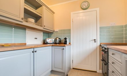 2 Bed in Port Eynon 5