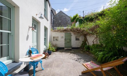 2 Bed in Polruan 0