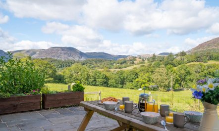 4 Bed in Ffestiniog 8