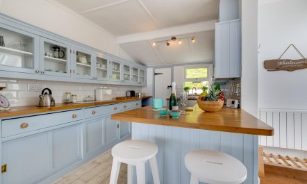 4 Bed in Praa Sands 4