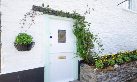 2 Bed in West Looe 9