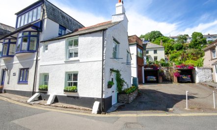 2 Bed in West Looe 1