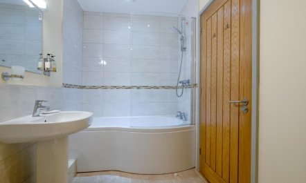 2 Bed in Totnes 8