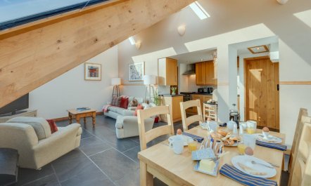 2 Bed in Dolgellau 1