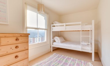 4 Bed in Southwold 8