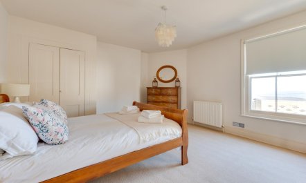 4 Bed in Southwold 9