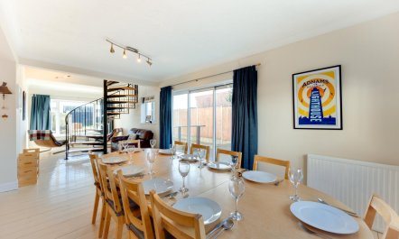 4 Bed in Southwold 2