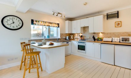 4 Bed in Southwold 3
