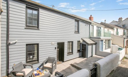 3 Bed in Porthleven 5