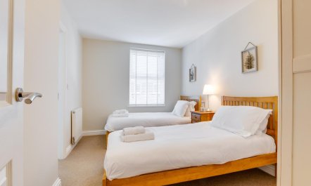 2 Bed in Seahouses 8