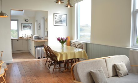 3 Bed in Aberystwyth 1