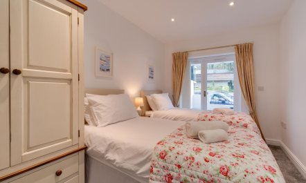 2 Bed in Fowey 7