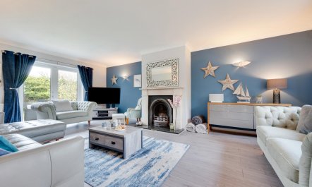 4 Bed in Mundesley 1