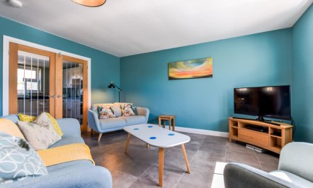 3 Bed in Seahouses 1