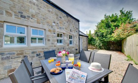 3 Bed in Seahouses 2