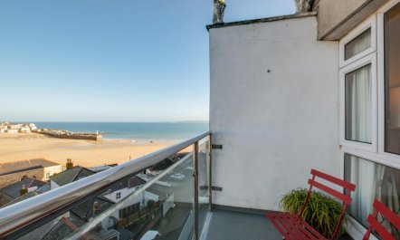 2 Bed in St Ives 2