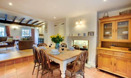 2 Bed in Burnham Market 1