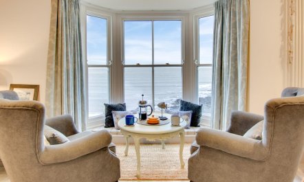 2 Bed in Aberystwyth 1