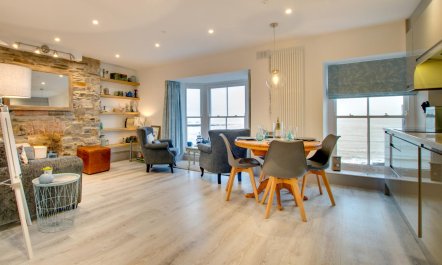 2 Bed in Aberystwyth 2