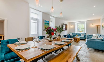 5 Bed in Porthleven 2