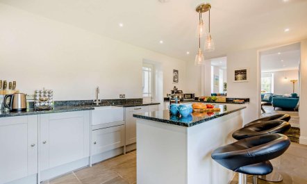 5 Bed in Porthleven 8