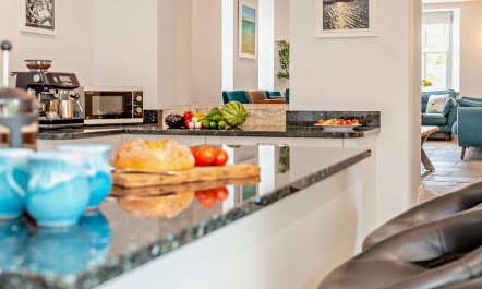 5 Bed in Porthleven 9