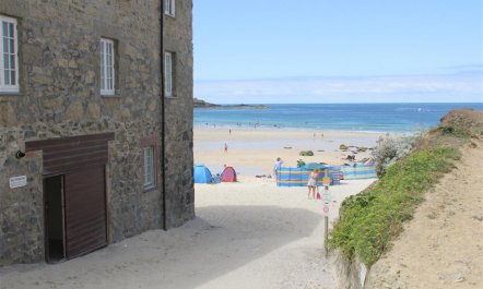 1 Bed in St Ives 3