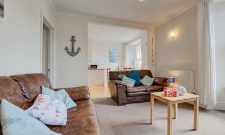 2 Bed in Saundersfoot 1