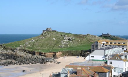 2 Bed in St Ives 1