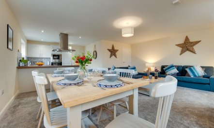 3 Bed in Seahouses 1