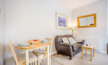 1 Bed in Swanage 7