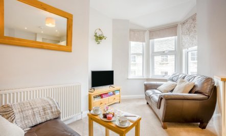 1 Bed in Swanage 5
