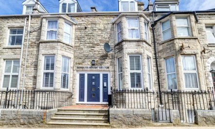 1 Bed in Swanage 7