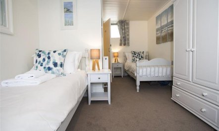 2 Bed in St Ives 3