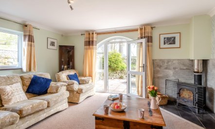 3 Bed in Haltwhistle 1
