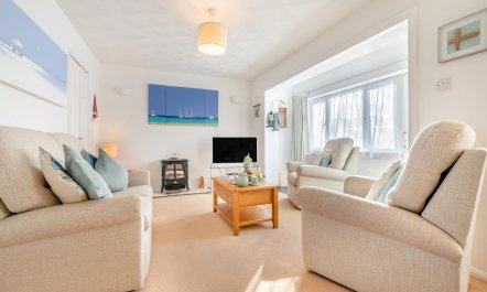 2 Bed in St. Merryn 1