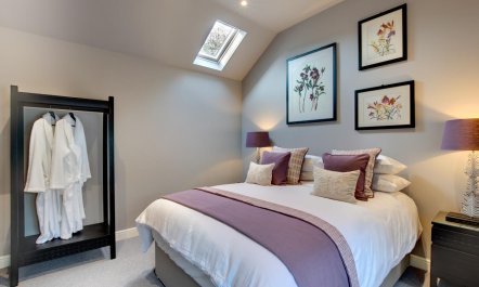 1 Bed in Rhydyclafdy 6